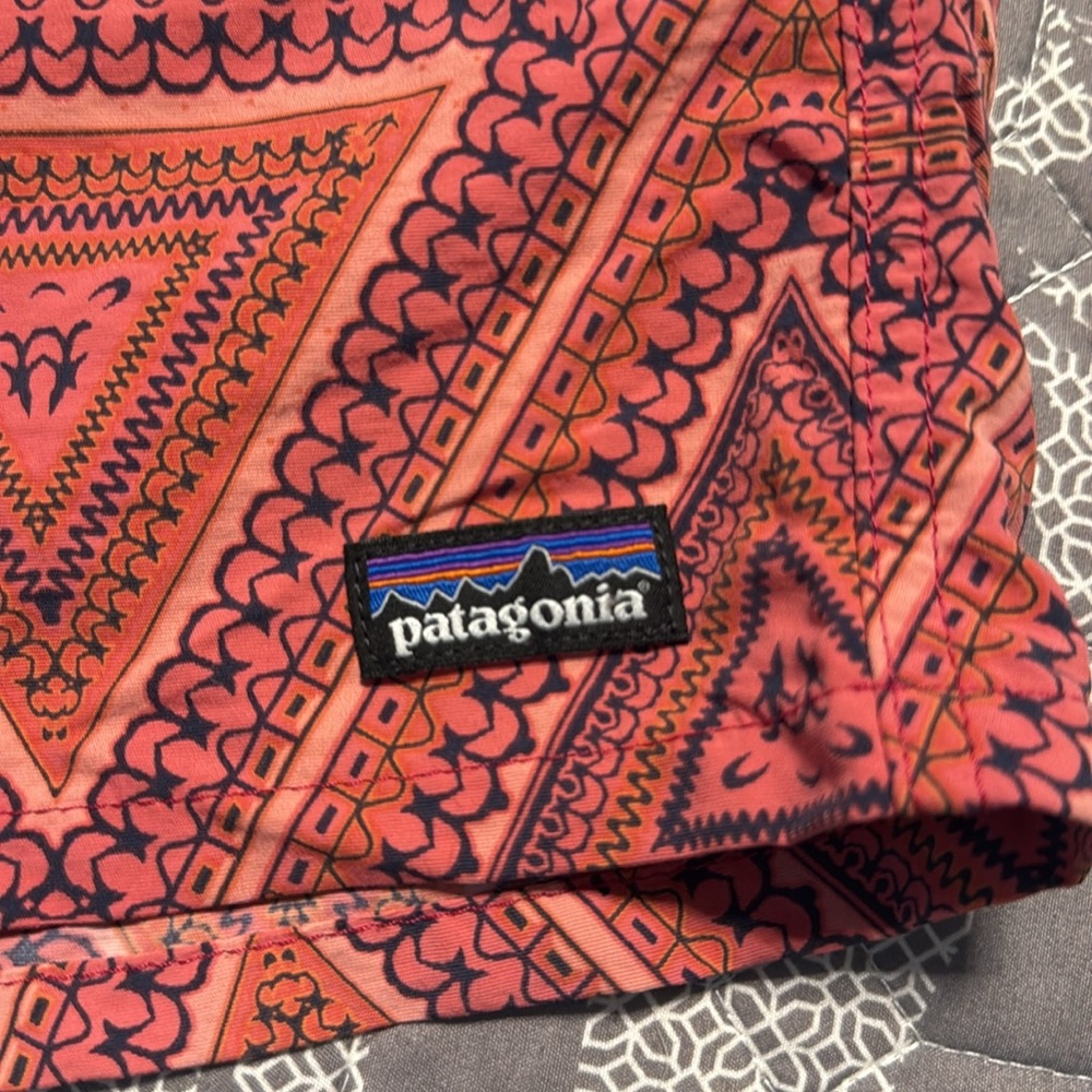 **SOLD ON MERCARI**Patagonia Baggies women’s shorts size XS - Picture 5 of 5